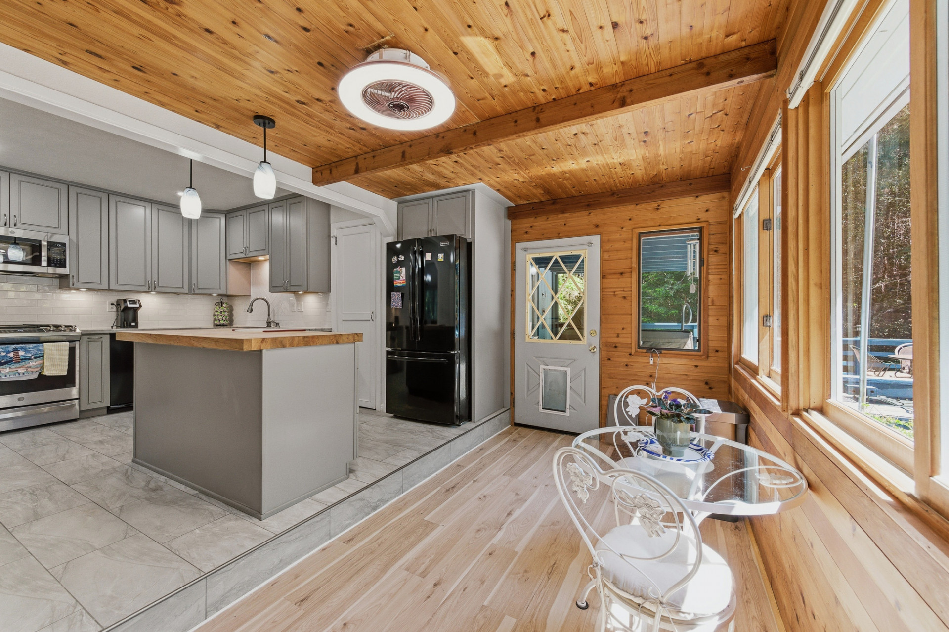 19-31300-sherwood-rd-willits-019